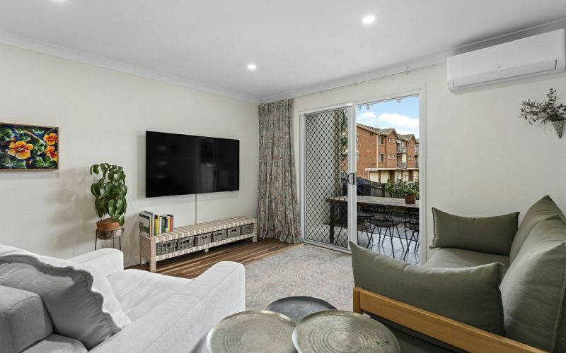 3/22 Querrin Street, Yeronga Best offers by july 22nd at 3pm QLD 4104