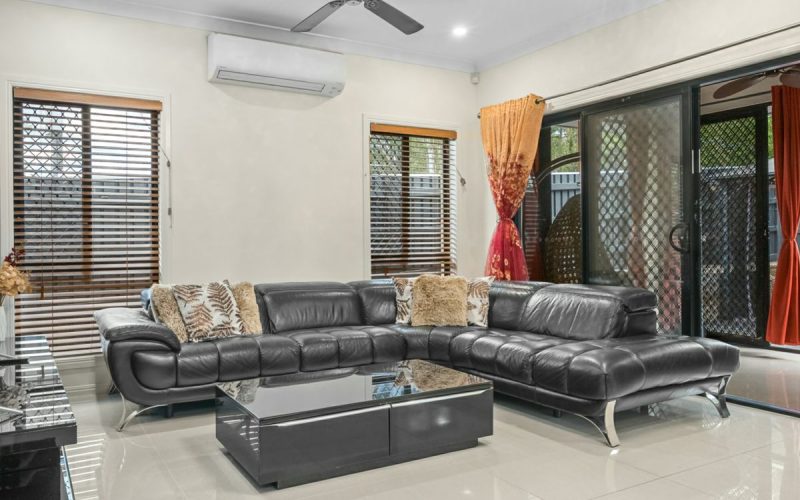 2 Tranquil Place, Mc Dowall QLD 4053