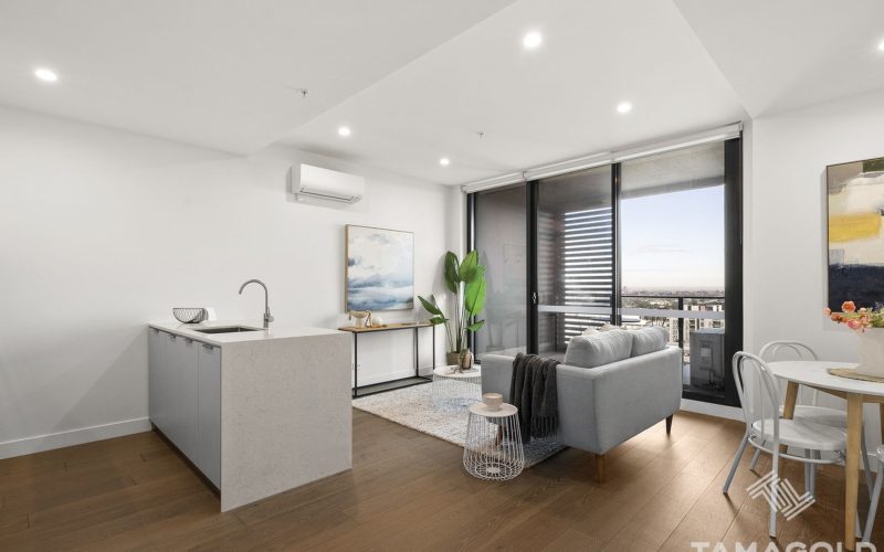 1004 / 80 High Street