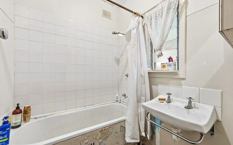 Explore Exciting Potential in Elizabeth Grove