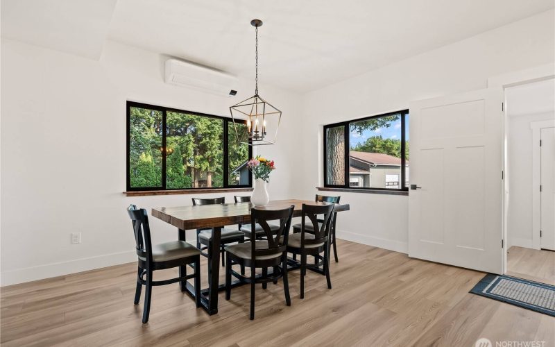 2011 Grandview RD, Ferndale, WA 98248