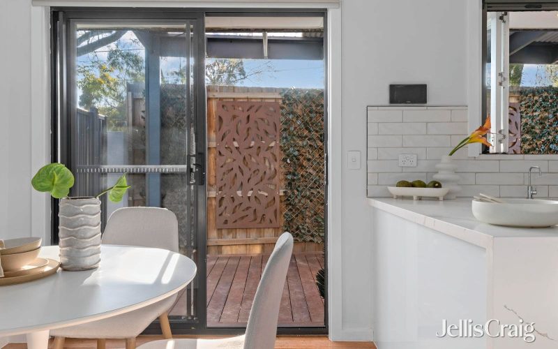 42 Harrington Road, Airport West