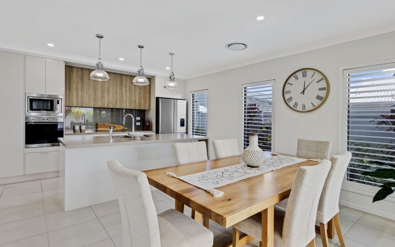 Palm Lake Caloundra Cay - Home 195 "Florencia Design"