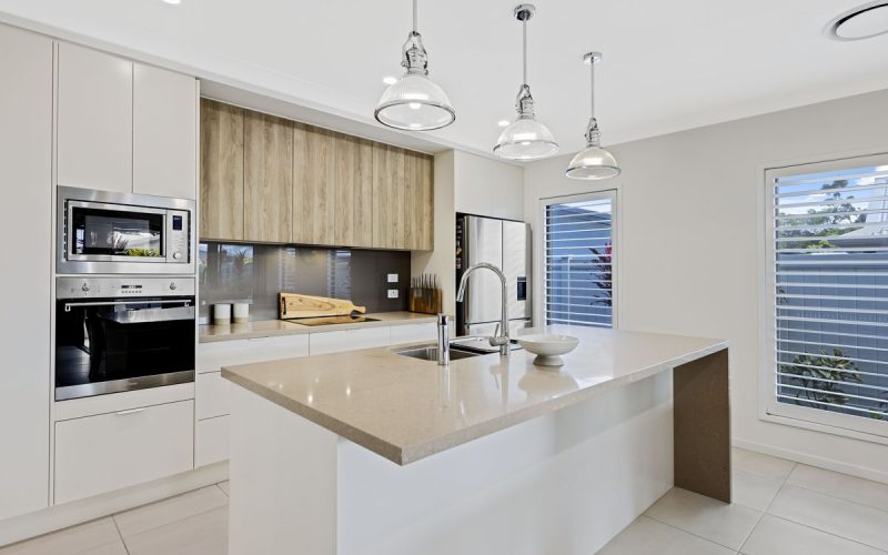 Palm Lake Caloundra Cay - Home 195 "Florencia Design"