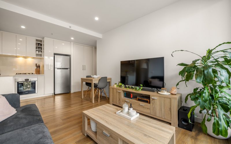 531/70 Batesford Road, Chadstone VIC 3148