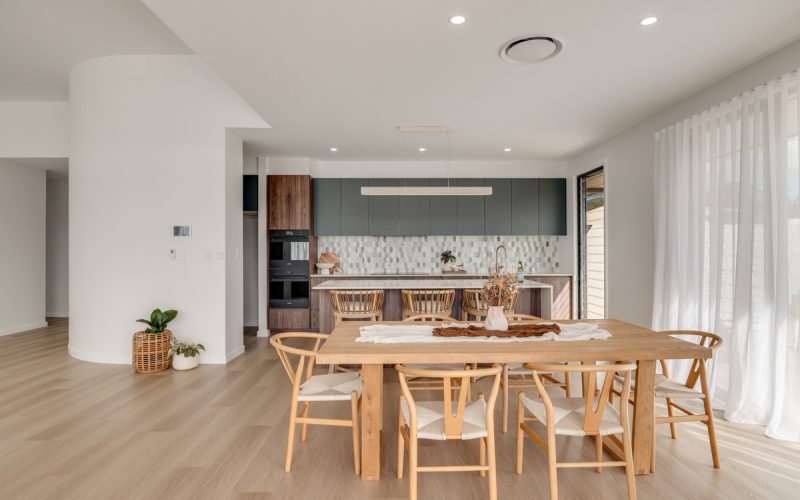 18 Yallambee Way, Highfields QLD 4352