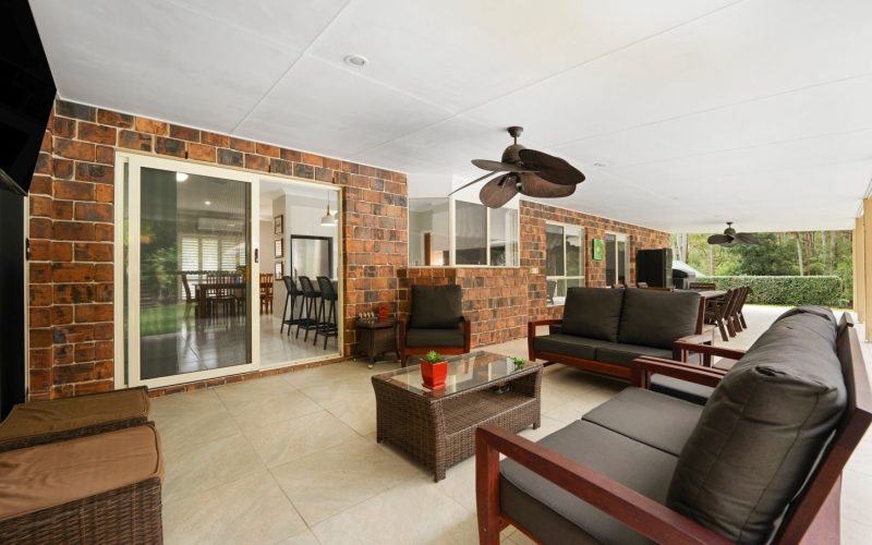Private Noosa Hinterland Retreat with Exceptional Space and Luxury Entertaining area