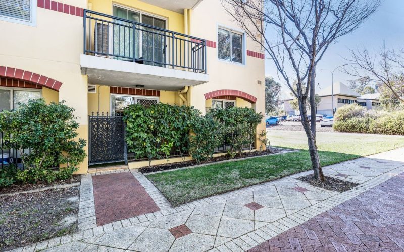 Lovely Ground-Floor Apartment in a Resort-Style Complex