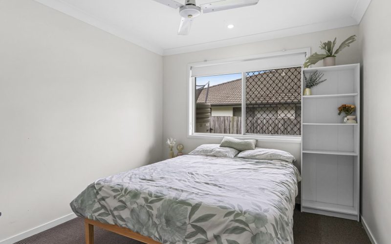 Spacious Four-Bedroom Home with Open-Plan Living and Flat Backyard