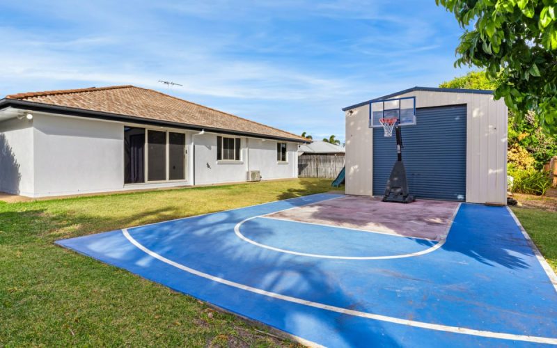4 Red Gum Court, Norman Gardens QLD 4701
