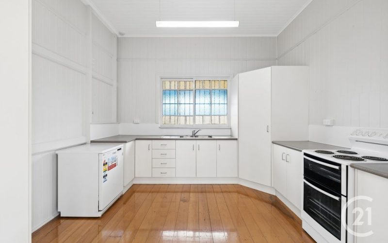 Timeless Queenslander Charm on 1012mÂ² â "Trinavale"