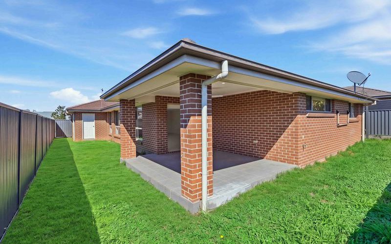 3 Auld Street, Elderslie