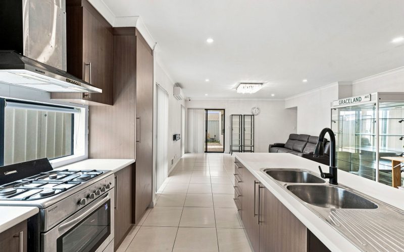 73A Redcliffe Avenue