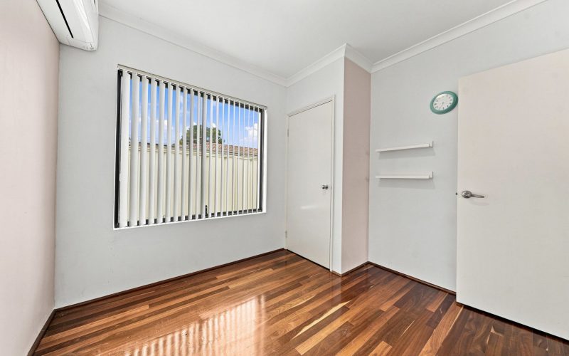 73A Redcliffe Avenue