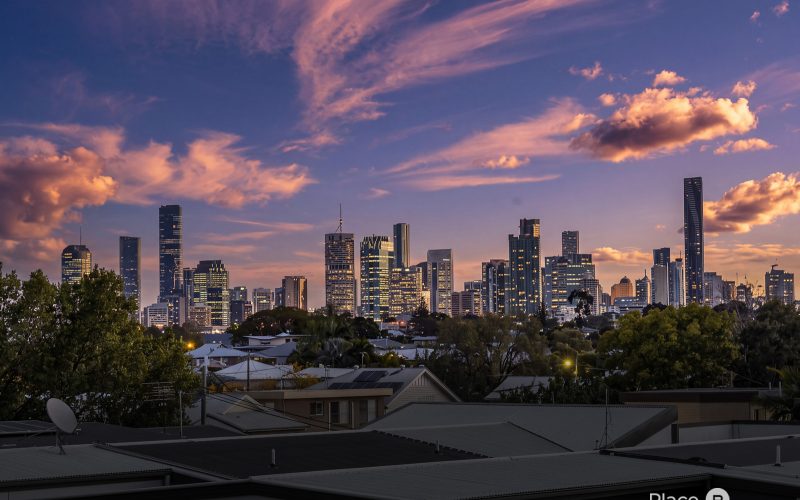 Contemporary Urban Living with Stunning City Views