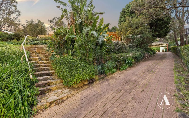 36 Ophelia Grove, Mount Nasura WA 6112