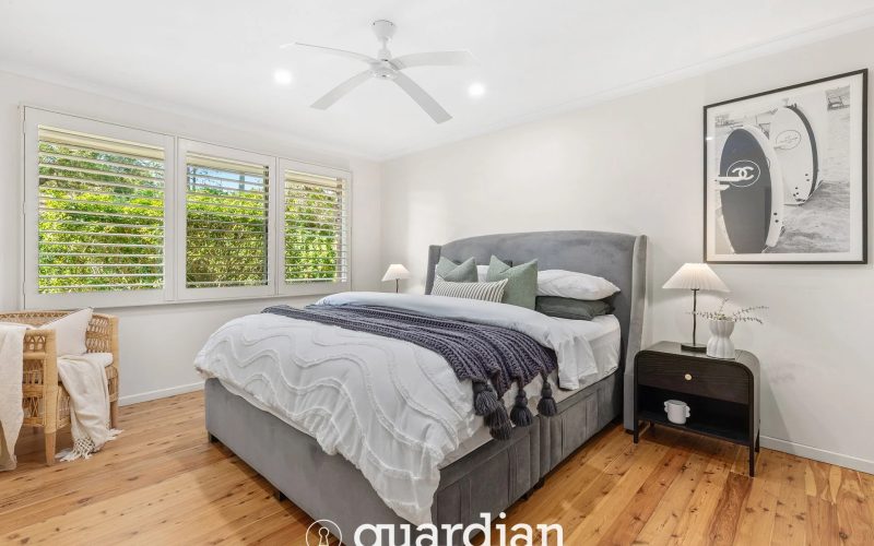 Idyllic acreage living with equestrian appeal