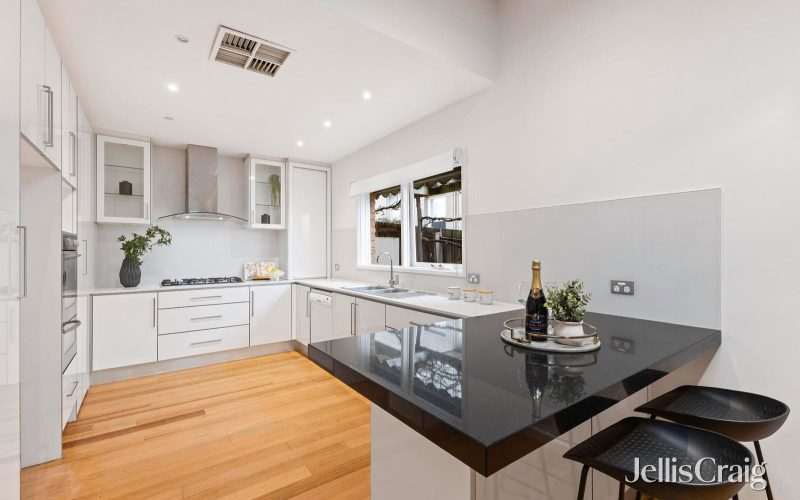 12 Centaur Grove, Doncaster East