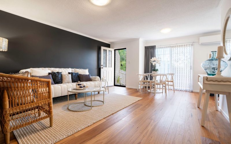 Stylishly Renovated Ground-Floor Apartment in Sought-After Sherwood