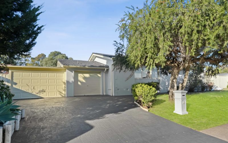 2 Coachwood Crescent, Bradbury