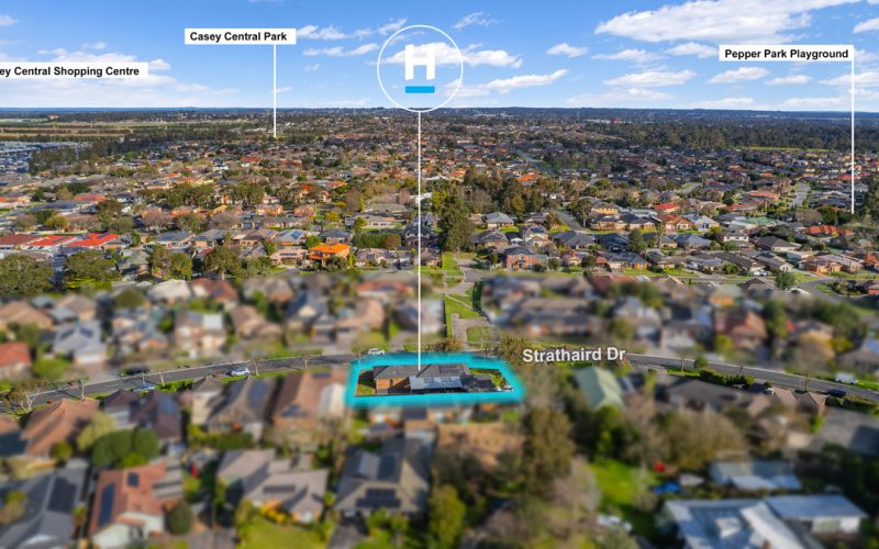 Modern Family Living on a Generous 598m² Block