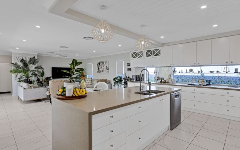 Palm Lake Caloundra Cay - Luxury over 50's Resort (Valencia design)