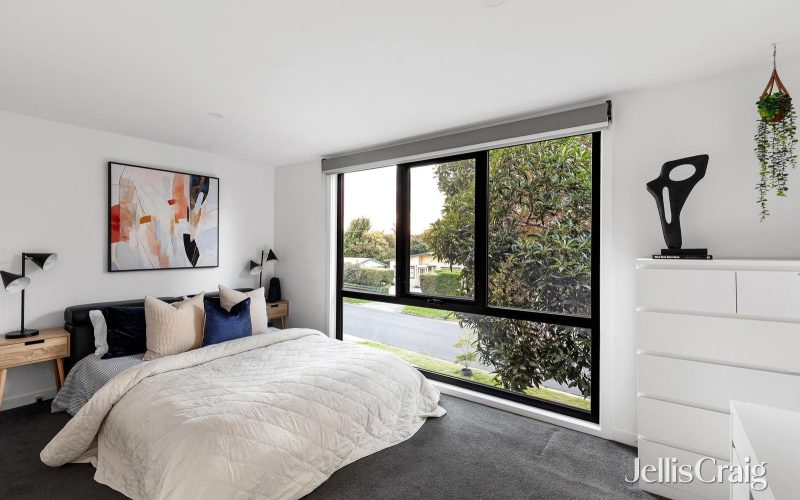 136 Nepean Street, Greensborough