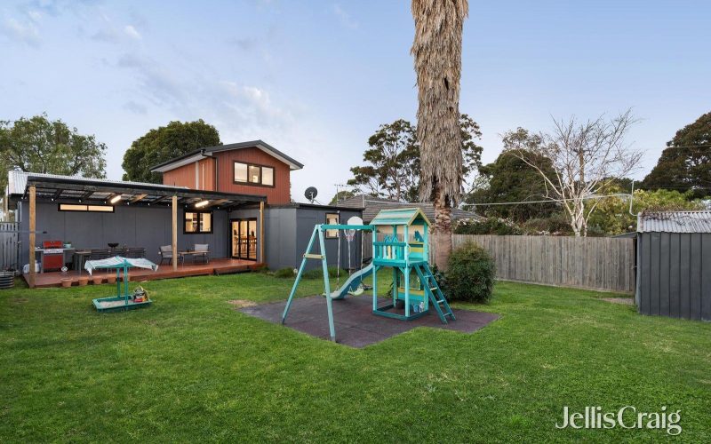 136 Nepean Street, Greensborough