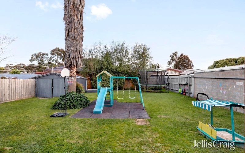 136 Nepean Street, Greensborough