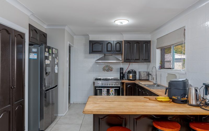 2 Faithfull Crescent, Avenell Heights, QLD, 4670
