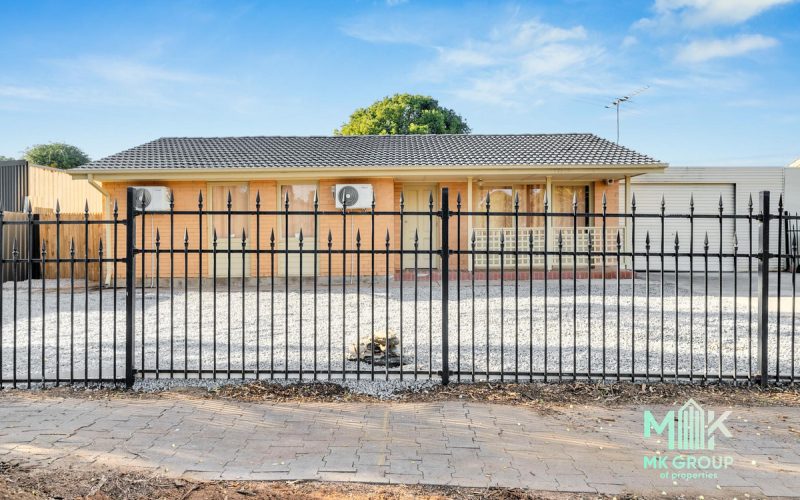 🏡 FULLY RENOVATED HOME ON A MASSIVE 624m² BLOCK — Huge Shed, Wide Frontage & Redevelopment Potential.