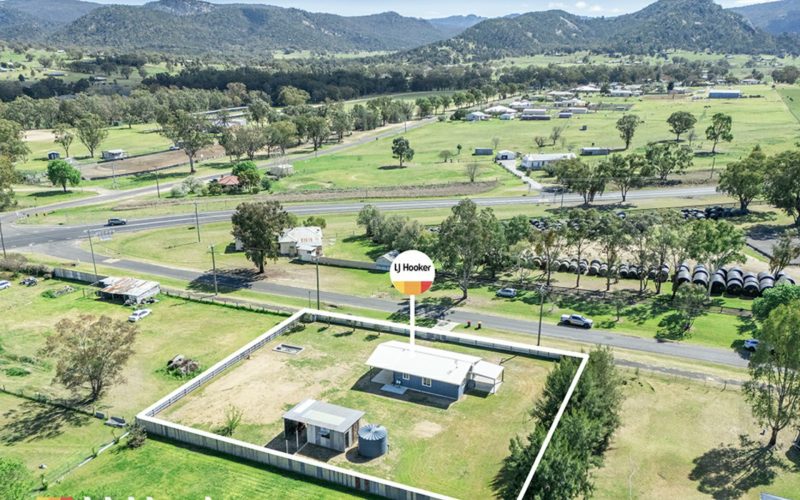 8F Charles Street, Moonbi