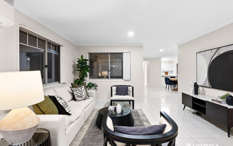 17/10 Lawrence Close, Robertson QLD 4109