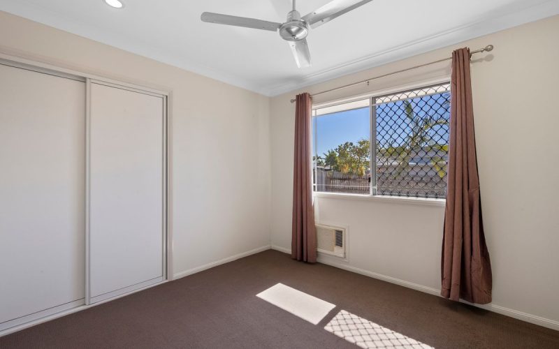1 Serrata Court, Kirwan
