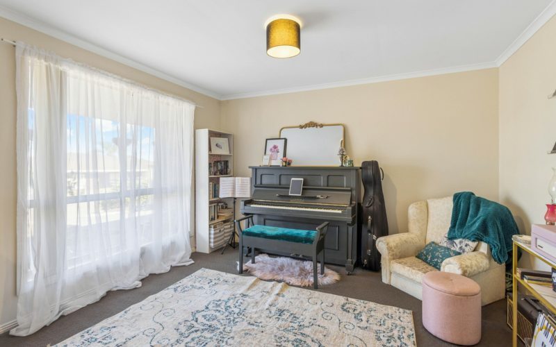 17 Stringbark Avenue, Craigmore