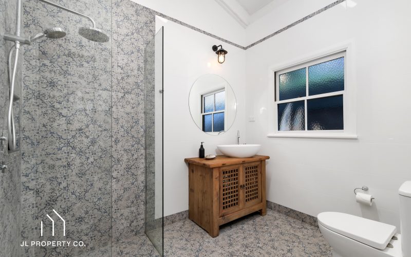 An Exceptional Coastal Sanctuary in the Heart of Pearl Beach
