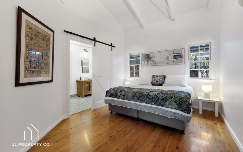 An Exceptional Coastal Sanctuary in the Heart of Pearl Beach