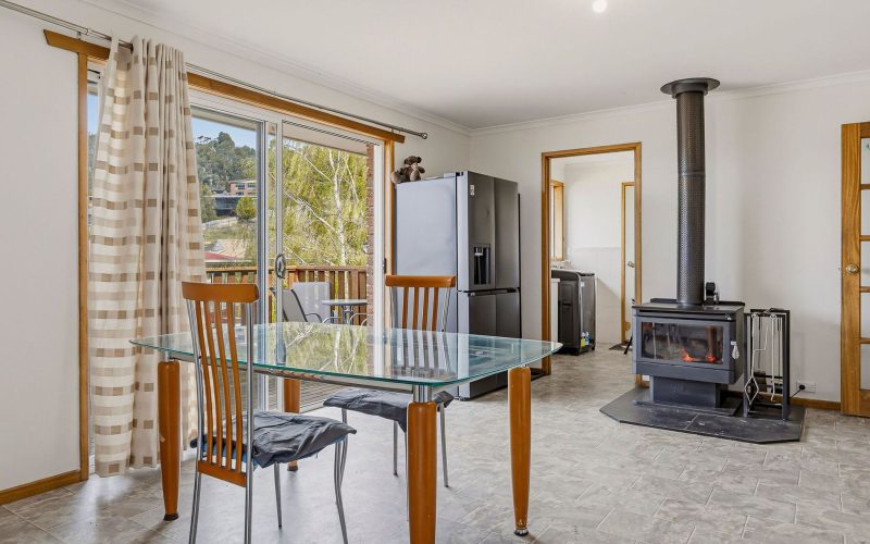 11 Lesdelle Street, Claremont