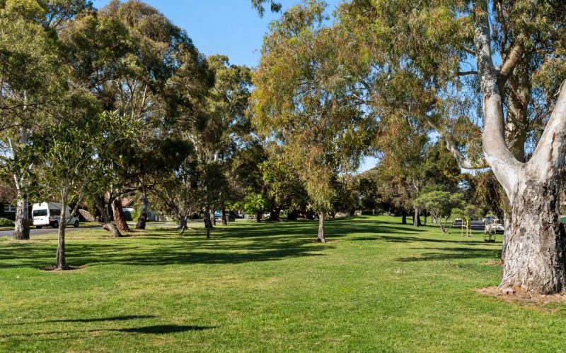 8/9 Pine Avenue, Glenelg North