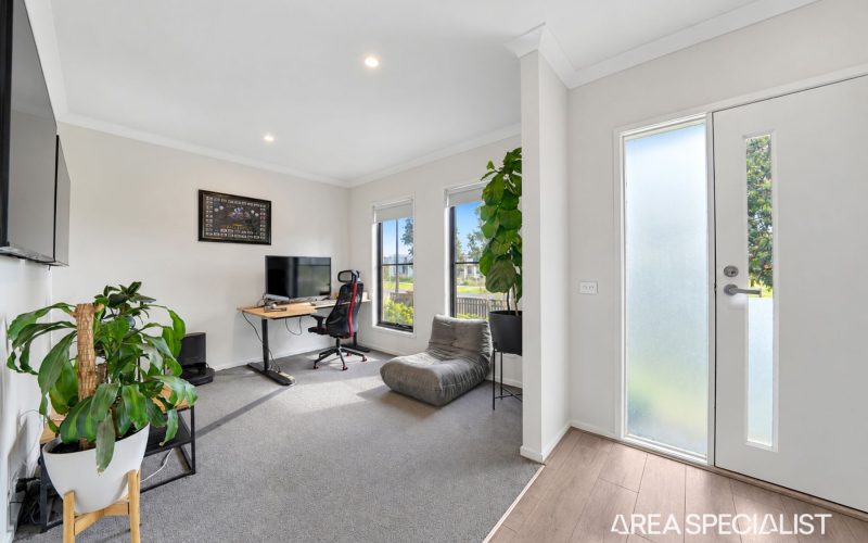 30 Arklay Road, Thornhill Park VIC 3335