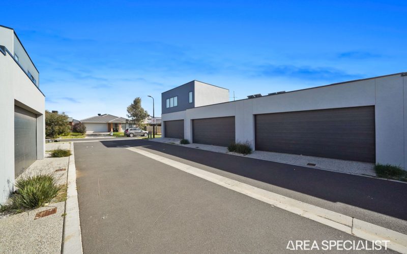 30 Arklay Road, Thornhill Park VIC 3335