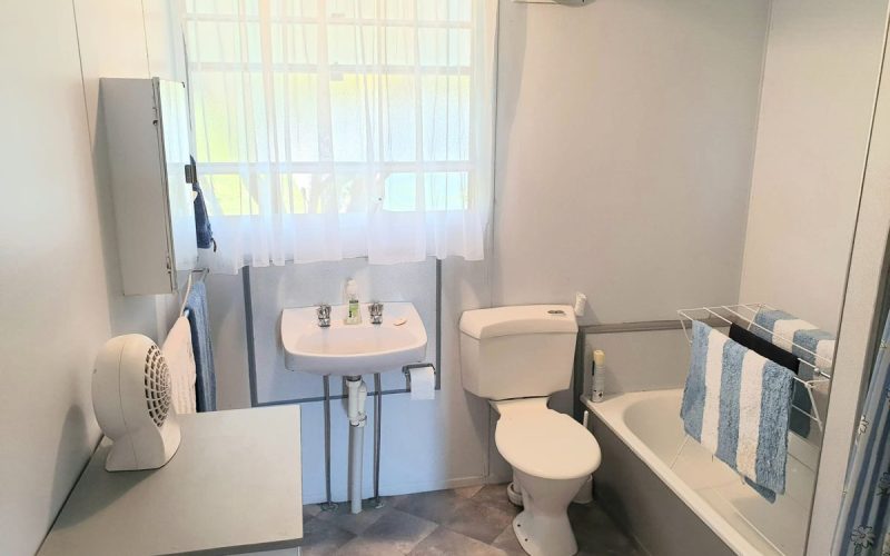 Enchanting 2 Bedroom Cabin on 3 Acres with Rolling Pastures
