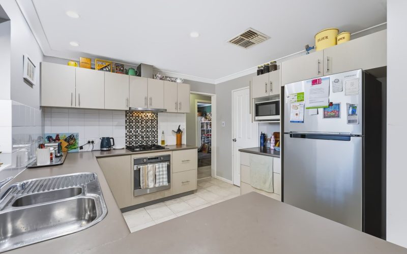 4 Trythall Place, Hannans WA 6430