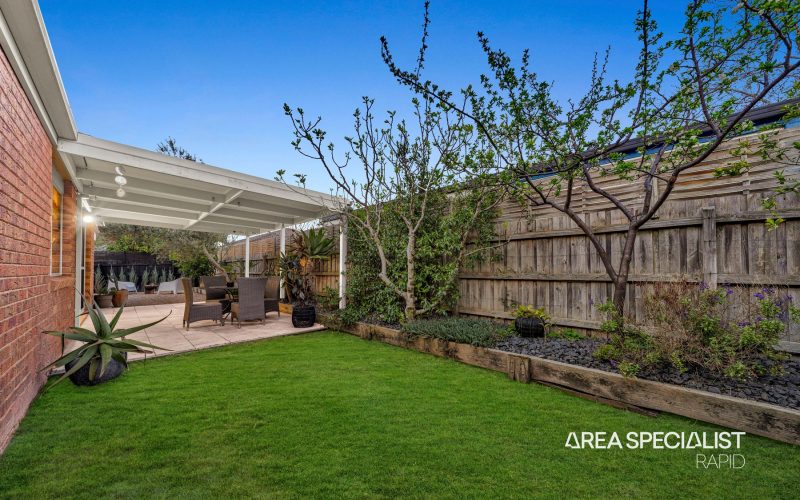 16 Bateman Grove, Hampton Park VIC 3976