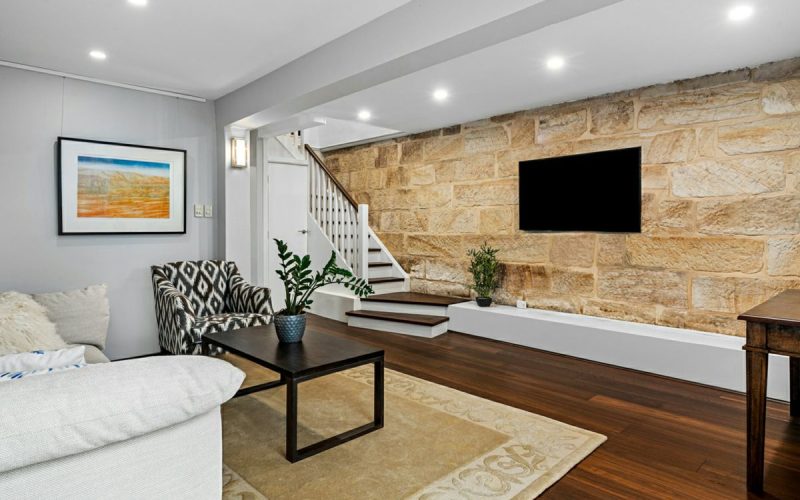 17 Whaling Road, North Sydney | guide NSW 2060