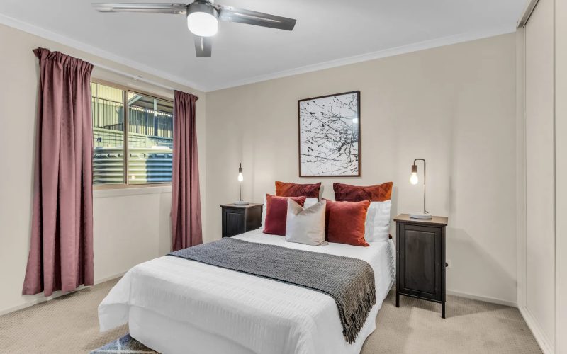 6 Greaves Court, Evanston Park