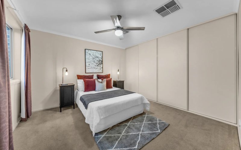 6 Greaves Court, Evanston Park