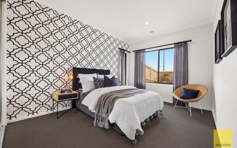 Ex-Display upgraded house on a Spacious 590sqm , 30 sqm build approx