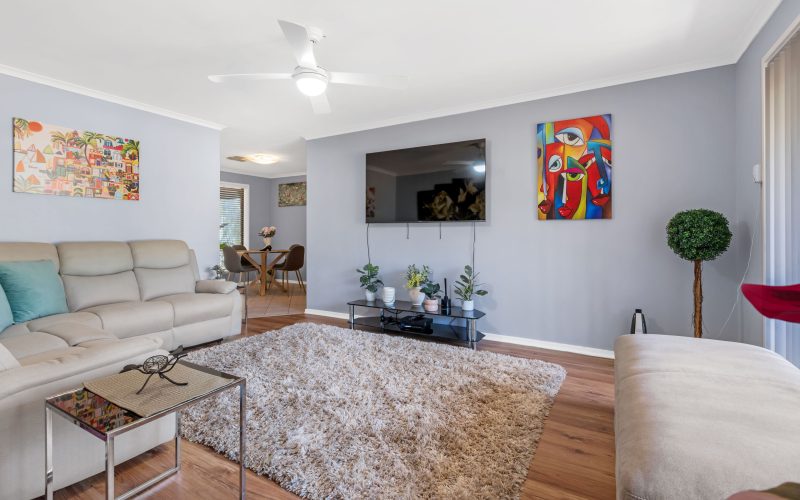 SPACIOUS 4 BEDROOM FAMILY HOME!!