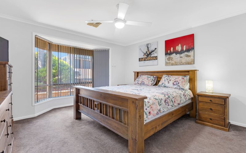 SPACIOUS 4 BEDROOM FAMILY HOME!!